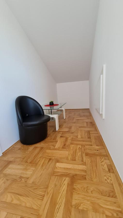 Apartmani Dami Novaglia Esterno foto